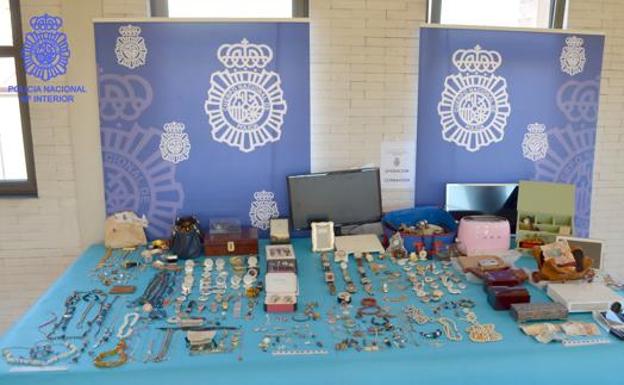 Joyas recuperadas por la Policía Nacional.