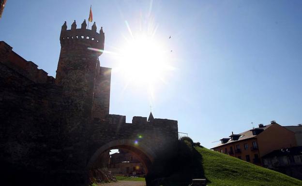 Ola de calor en Ponferrada. /César Sánchez