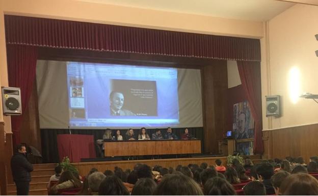 Imagen de la jornada desarrollada en el IES Gil y Carrasco de Ponferrada./