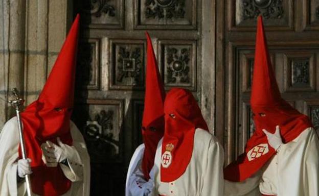 Imagen del indulto de un preso en la Semana Santa de Ponferrada./César Sánchez