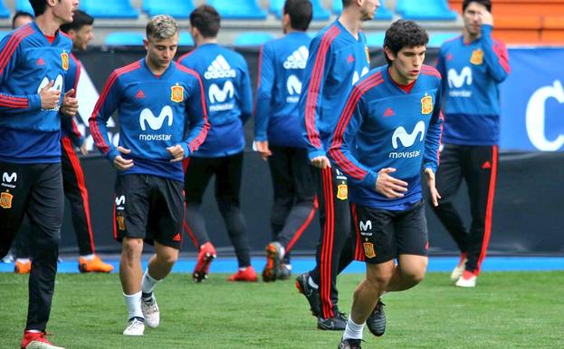 Vallejo, durante el entrenamiento de la 'Rojita' en El Toralín./SDP