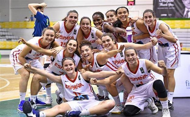 Las integrantes de la selección española de baloncesto sub-20. /Feb