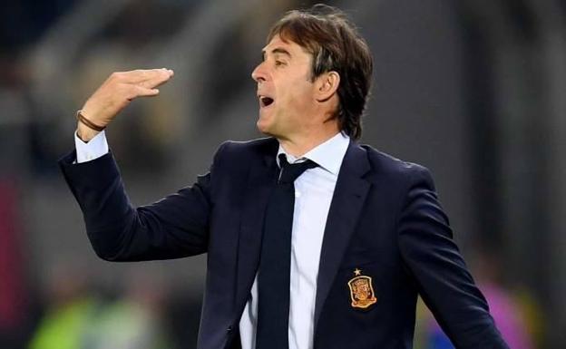 Lopetegui dirige a la selección española ante Macedonia. /EFE