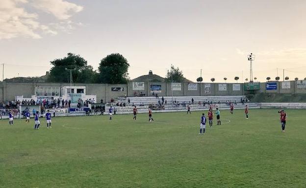 Imagen del partido en la Llanera./