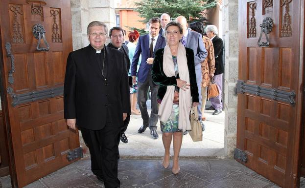 La Delegada del Gobierno, María José Salgueiro, asiste a la presentación. /Peio García