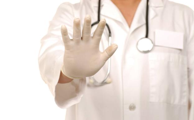Las agresiones a sanitarios repuntan en León, superan los 430 casos al año a pesar de que sólo el 15% se denuncian