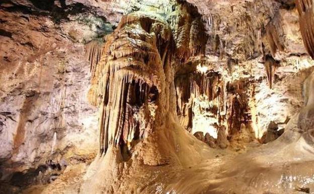 Cueva de Valporquero./