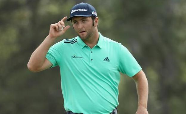 Rahm saluda tras acabar la jornada. /Jamie Squire (Afp)