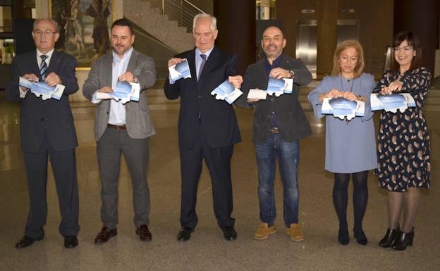 La Delegación Territorial de la Junta también 'rompe barreras' por el autismo