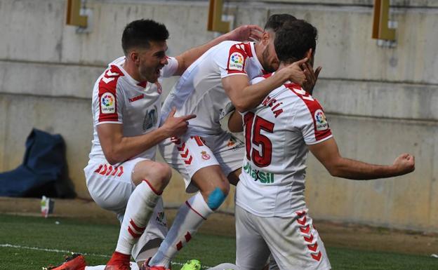 Ángel celebra su gol./Peio García
