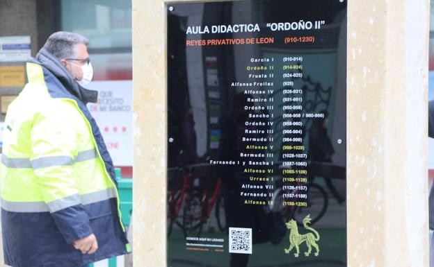 Ordoño II estrena las placas con códigos QR para concoer la histroia de los reyes de León.