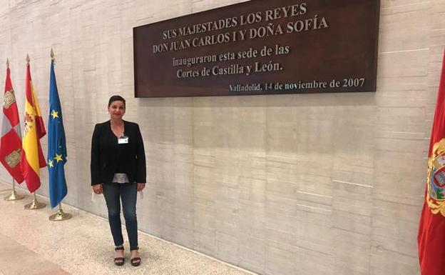 Eva María Arias Moreira llevó su reivindicación a las Cortes de Castilla y León./