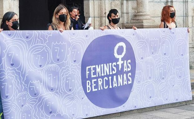 Imagen de archivo de una concentración de las Feministas Bercianas en Ponferrada.