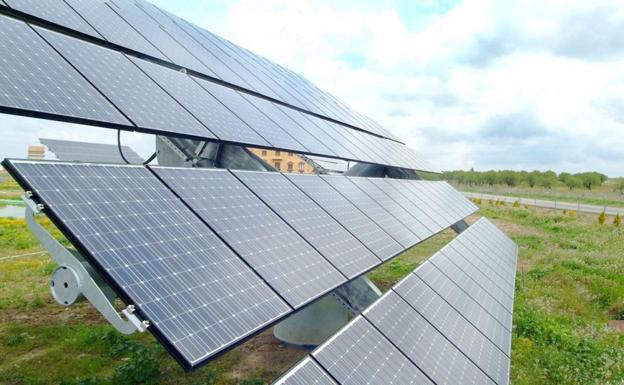 Imagen de unos paneles fotovoltaicos.