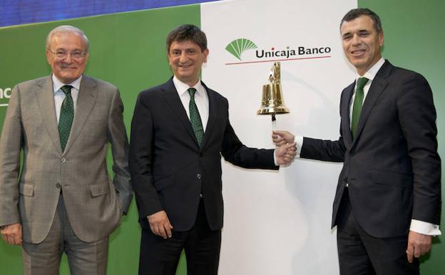 Las acciones de Unicaja debutan en Bolsa con una subida del 7 ...