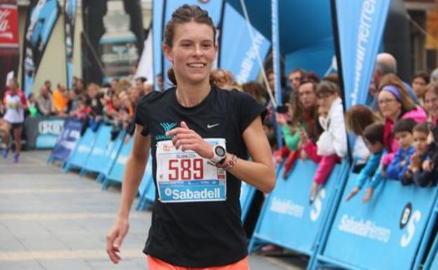 Blanca Fernández: «Sentía que perdía fuerza en la pierna a los 15 minutos de empezar a correr»