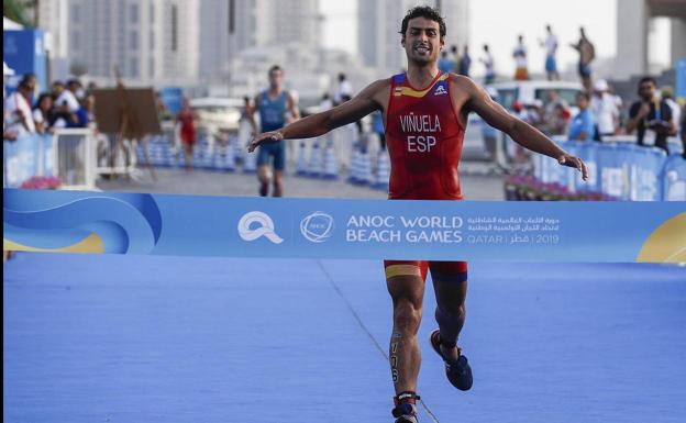 Kevin imponiéndose en los Juegos Mundiales de Playa, en Doha./