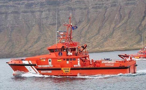 Hallan 17 migrantes muertos en una embarcación en Canarias