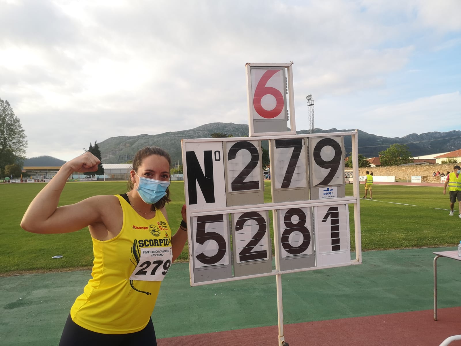 Ines Venero stands for her personal brand, realized in Los Corrales del Buelna.