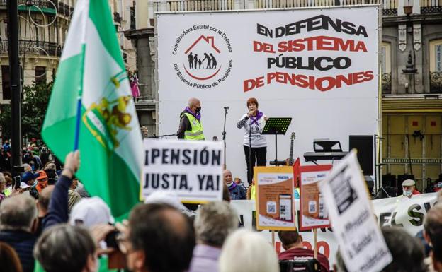 Concentración de pensionistas, en la Puerta del Sol. /e. p.