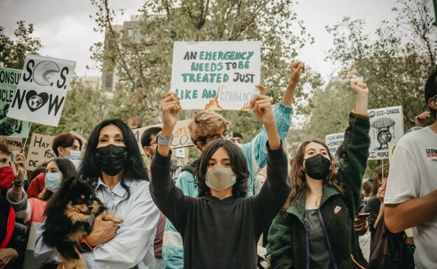 El activista Alex, de 13 años, en una manifestación por el clima, en Madrid. /Fridays for future