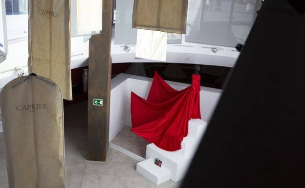 La exposición 'Lorenzo Caprile. Tras el telón'. 