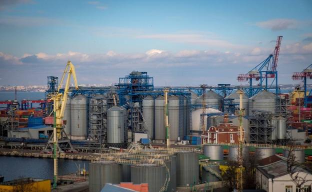 Rusia desmiente el ataque al puerto de Odesa desde donde deberá salir el cereal ucraniano